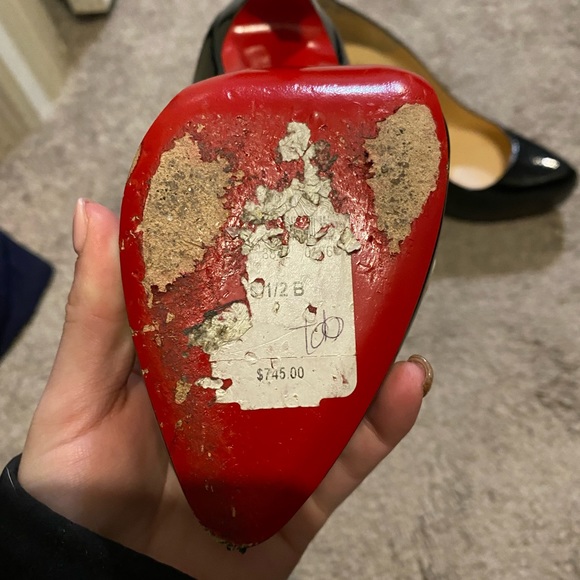 Louboutin patent leather red bottoms. Worn twice. - Picture 3 of 4